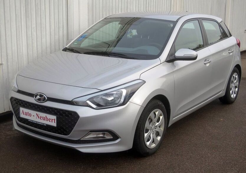 i20