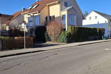 Wohnung Augsburg Haunstetten-Siebenbrunn - 2 Zimmer, 72 m&sup2;, 806&euro; | Angebot:25278114