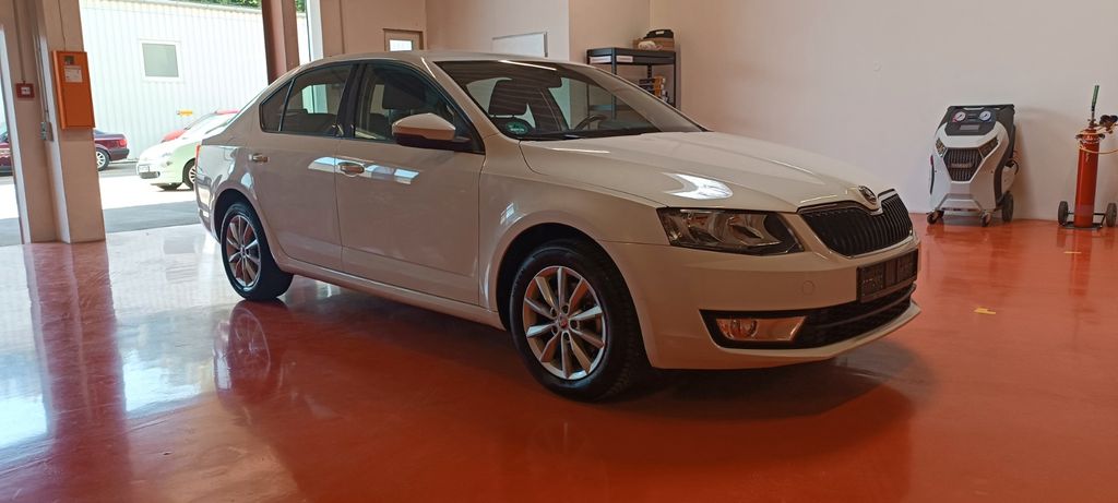 Skoda Octavia 81.671 km 7.700 &euro; Augsburg 86159