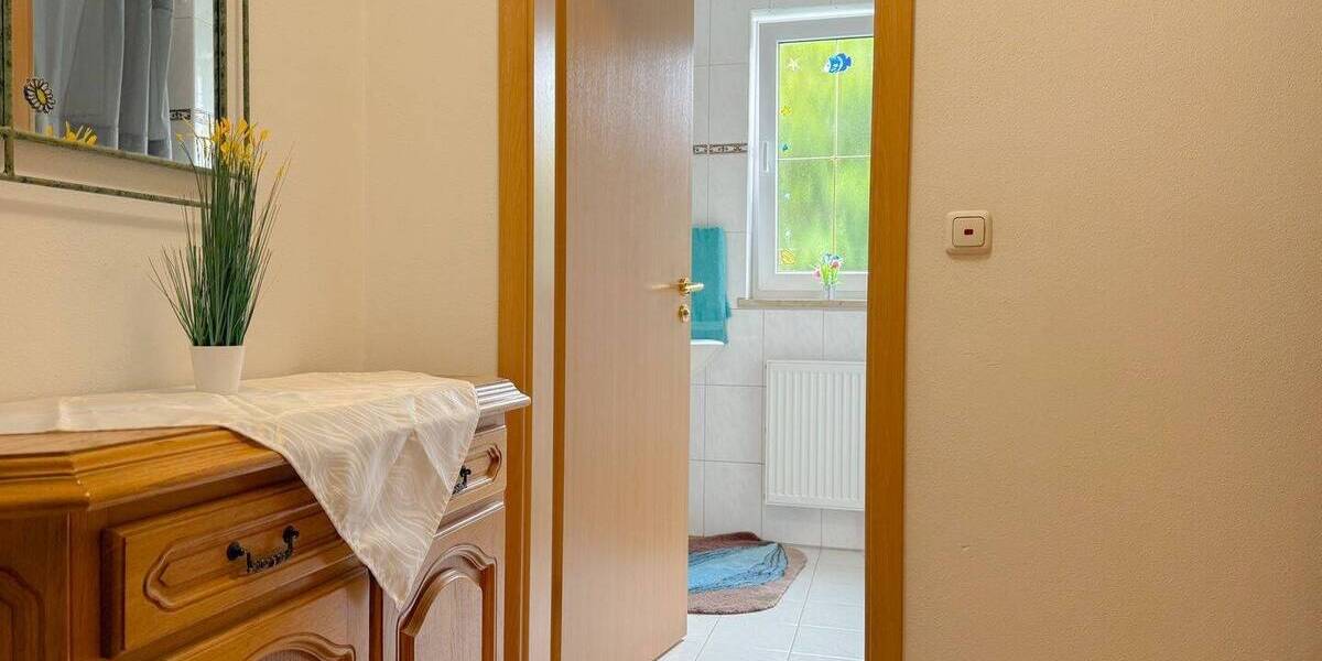 Gelegenheit - Wohnen & Arbeiten unter einem Dach mit großflächiger Lagehalle in Rehling 1 zimmer