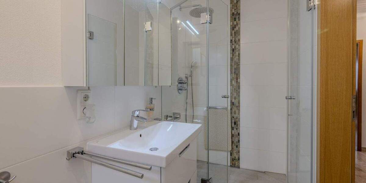 Mehrfamilienhaus, Wohnhaus Altomünster Hohenzell - 9 Zimmer, 290 m&sup2;, 772.000&euro; | Angebot:25686608