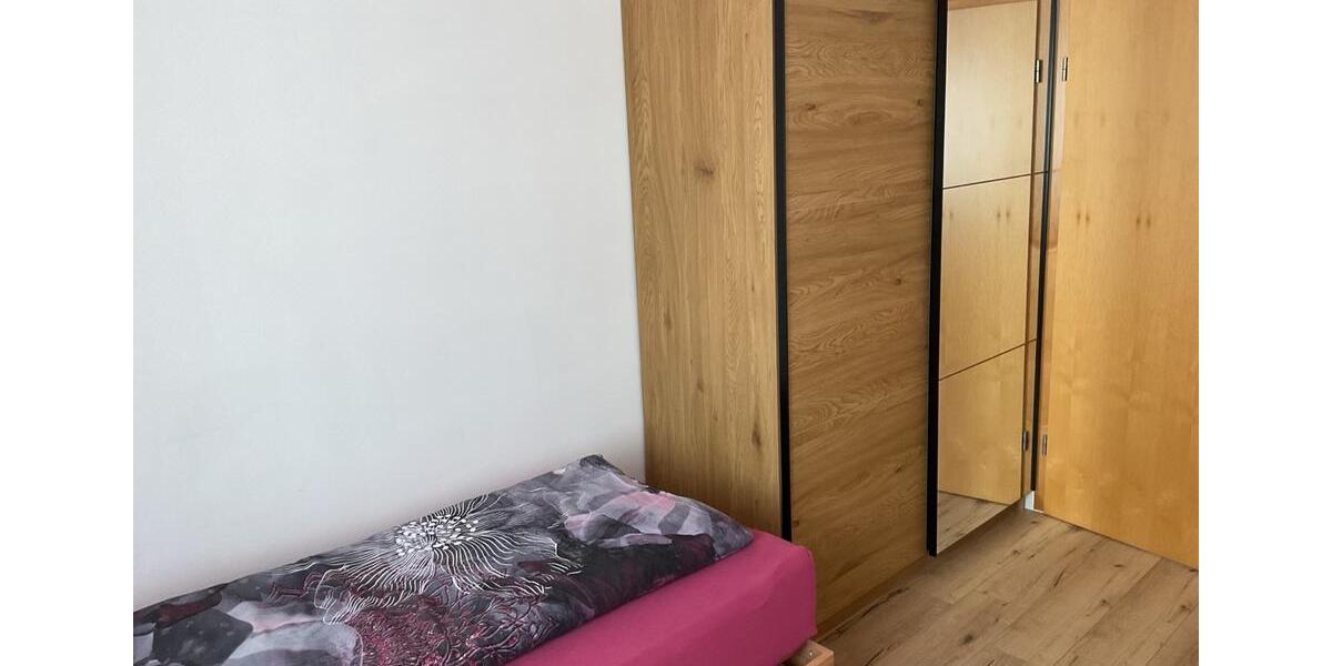 Etagenwohnung Horgau - 3 Zimmer, 100 m&sup2;, 2.300&euro; | Angebot:26314004