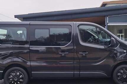 Opel Vivaro 150.314 km 17.890 &euro; Welden 86465