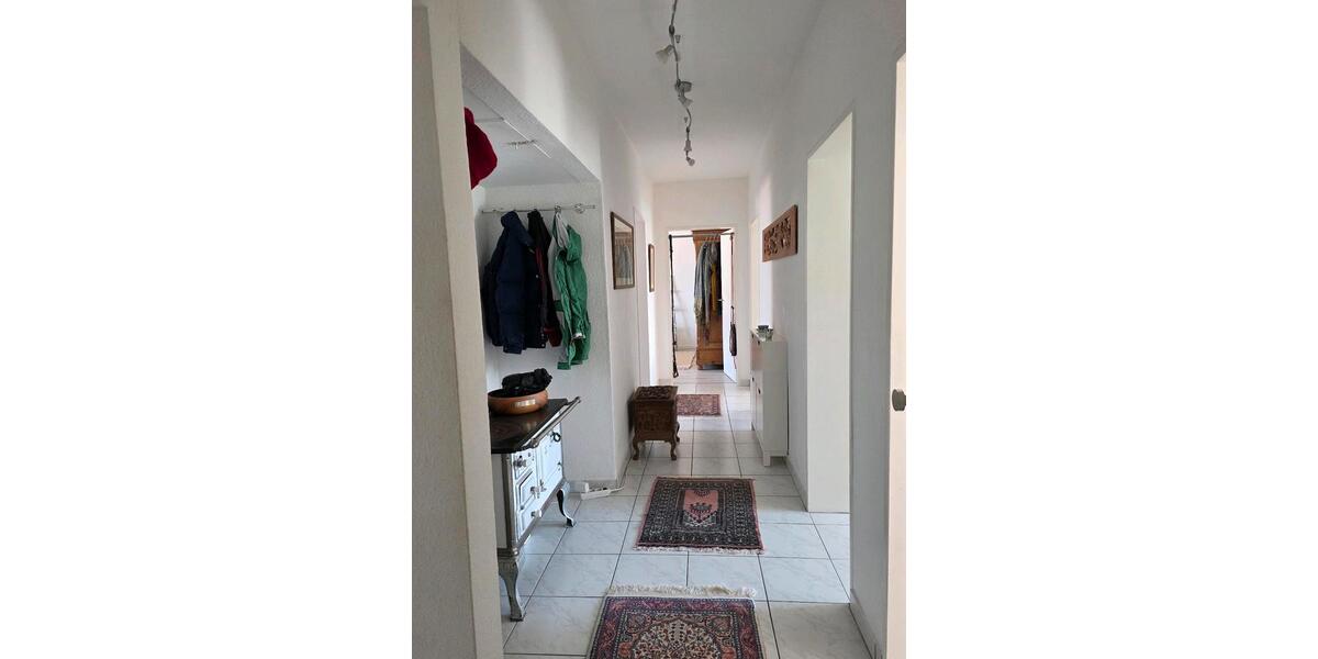 Etagenwohnung Neusäß - 4 Zimmer, 96 m&sup2;, 1.500&euro; | Angebot:25128388