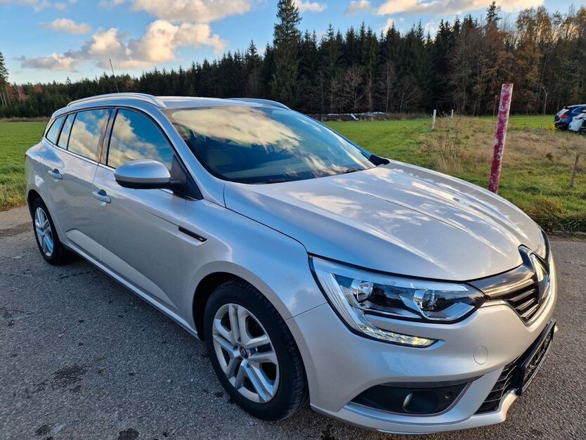 Renault Megane 60.307 km 14.980 € Welden 86465