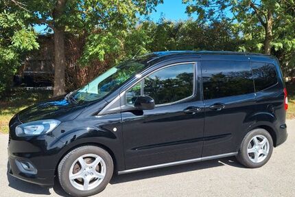 Ford Tourneo Courier 87.000 km 10.500 &euro; Augsburg 86150