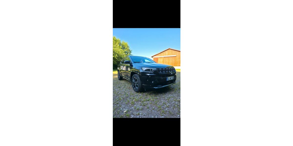 Jeep Compass 61.100 km 20.300 &euro; Ellgau 86679