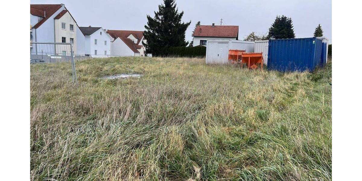 Bauland - mit genehmigtem Plan 8 -10 FH zimmer