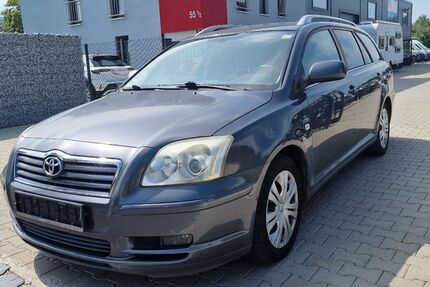 Toyota Avensis 180.000 km 1.990 € Augsburg 86167