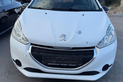 Peugeot 208 290.000 km 2.350 € Augsburg 86199