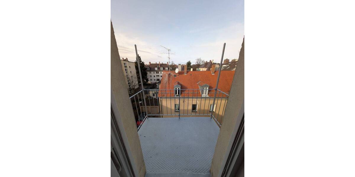 Eleganter Altbau-traum in zentraler Lage 4 zimmer