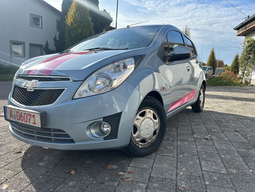Chevrolet Spark 122.123 km 2.700 € Welden 86465