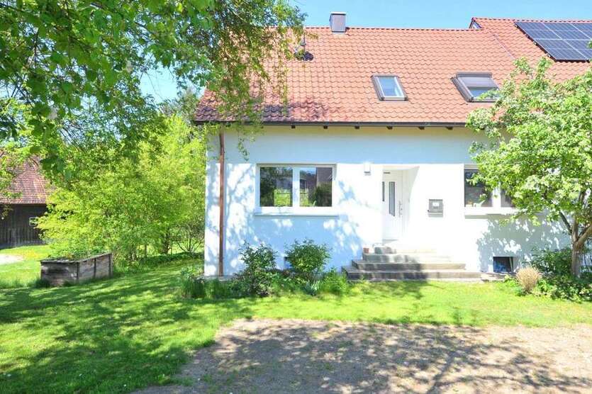 Haus zum Kaufen in Laugna 450.000 € 125 m² 4 zimmer