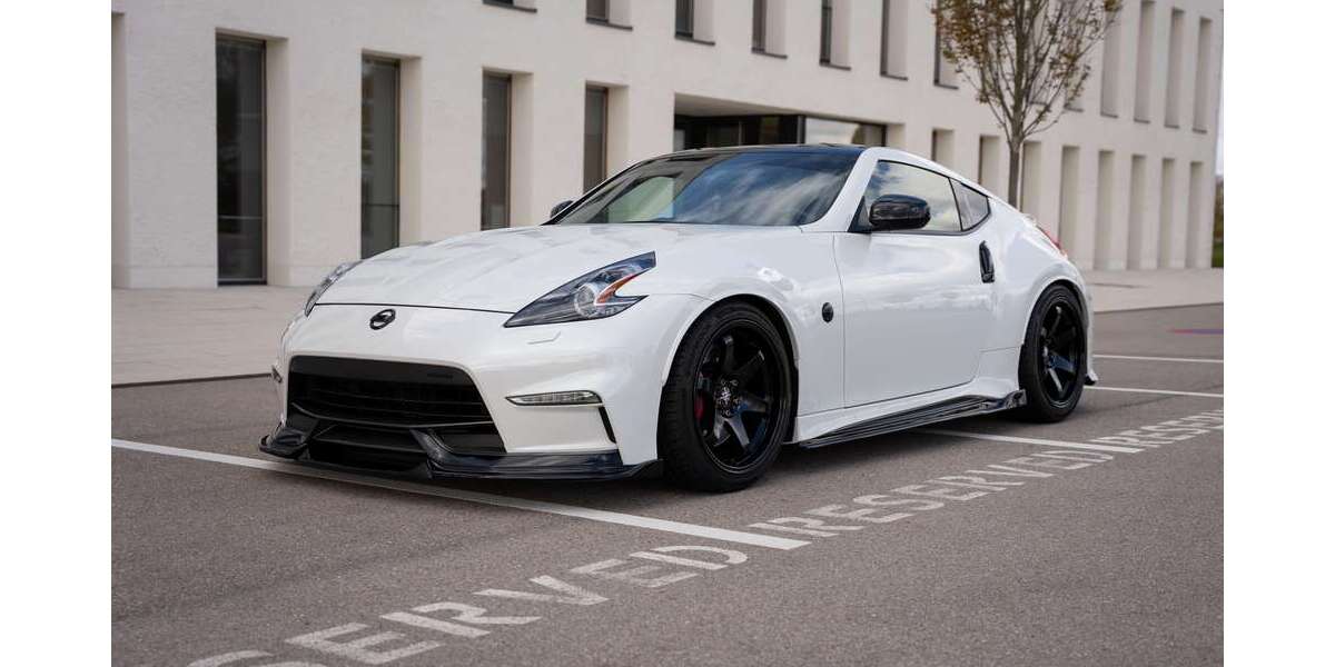 Nissan 370Z 56.000 km 42.490 &euro; Königsbrunn 86343
