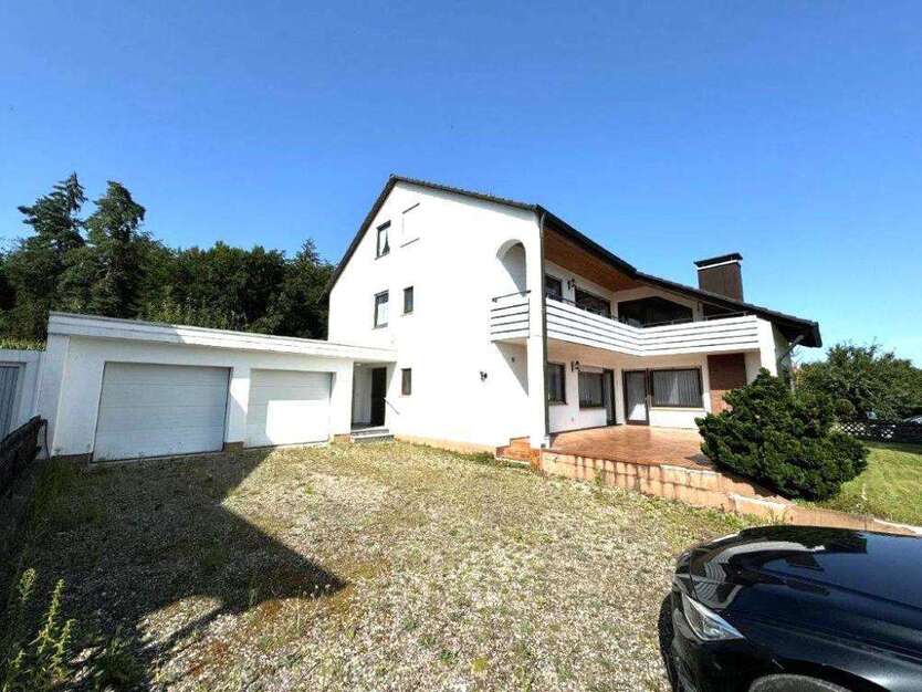 Haus zum Kaufen in Aichach 675.000 € 274.2 m²