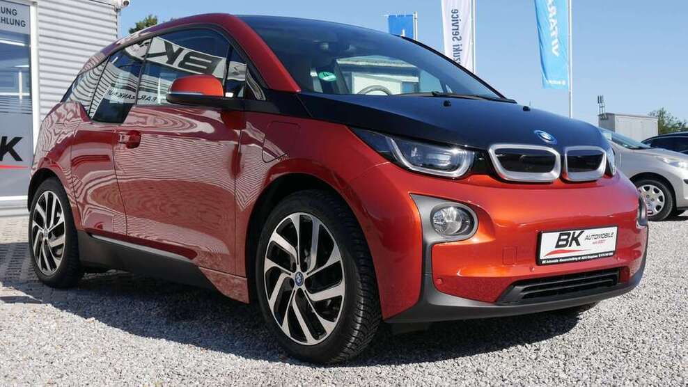 i3