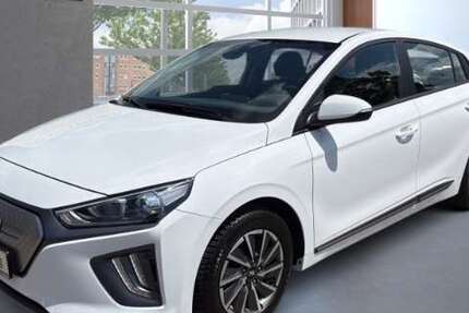 Hyundai IONIQ 31.813 km 17.985 &euro; Augsburg 86165