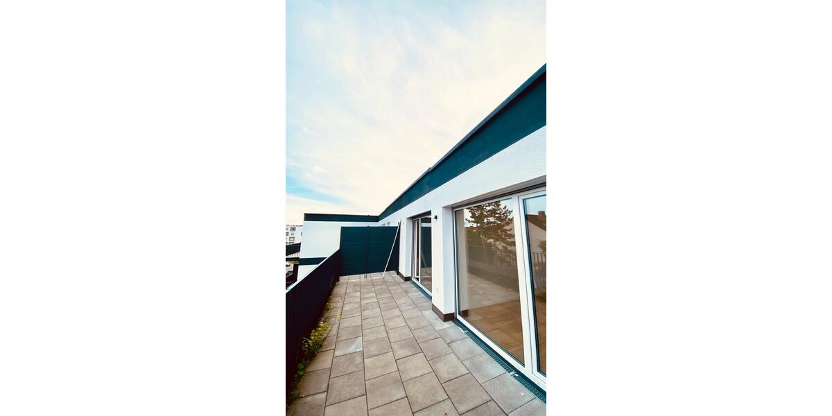 Erstbezug: 2,5 Zimmer mit Küche, Dachterrasse und TG 2.5 zimmer