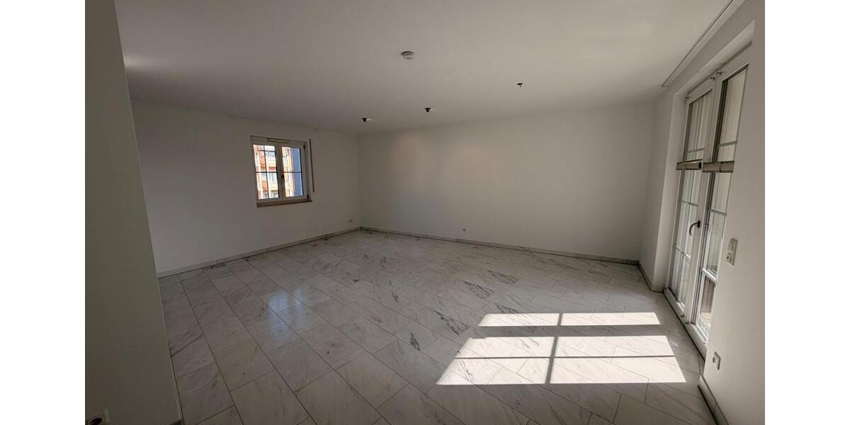 Etagenwohnung Aichach - 4 Zimmer, 116 m&sup2;, 1.450&euro; | Angebot:25642021