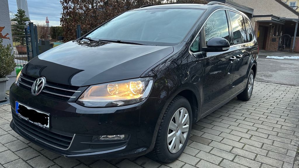 VW Sharan 215.800 km 8.990 &euro; Friedberg 86316