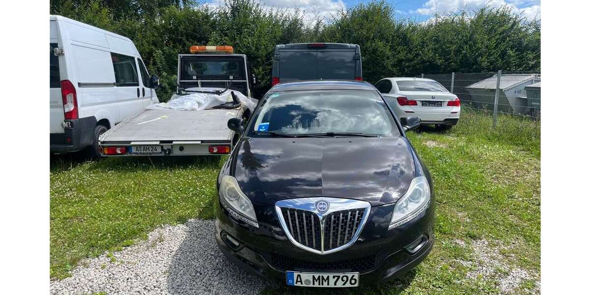 Lancia Delta 101.836 km 4.700 &euro; Augsburg 86156