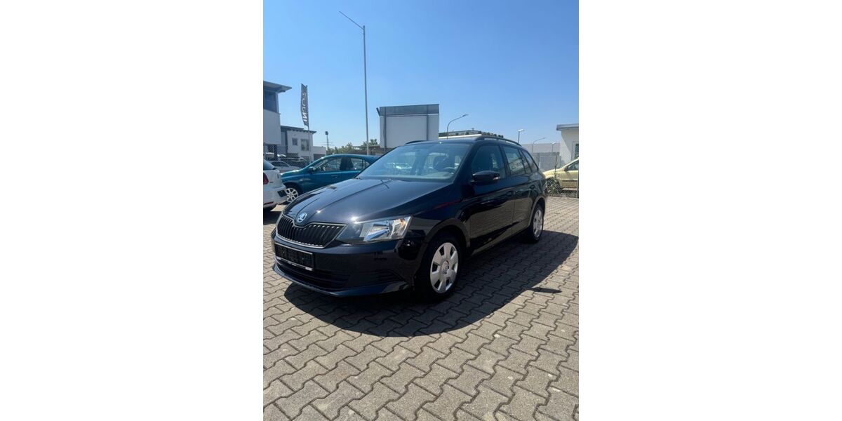 Skoda Fabia 83.000 km 7.990 &euro; Königsbrunn 86343