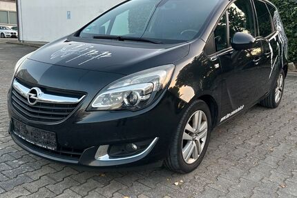 Opel Meriva 299.700 km 2.890 € Wertingen-Roggden 86637