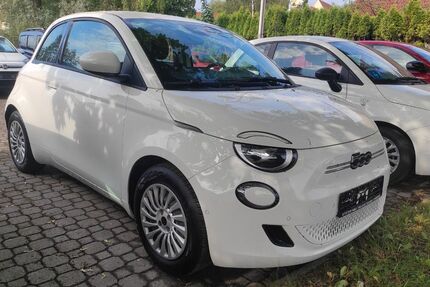 Fiat 500e 18.960 km 23.499 &euro; Gersthofen/Batzenhofen 86368
