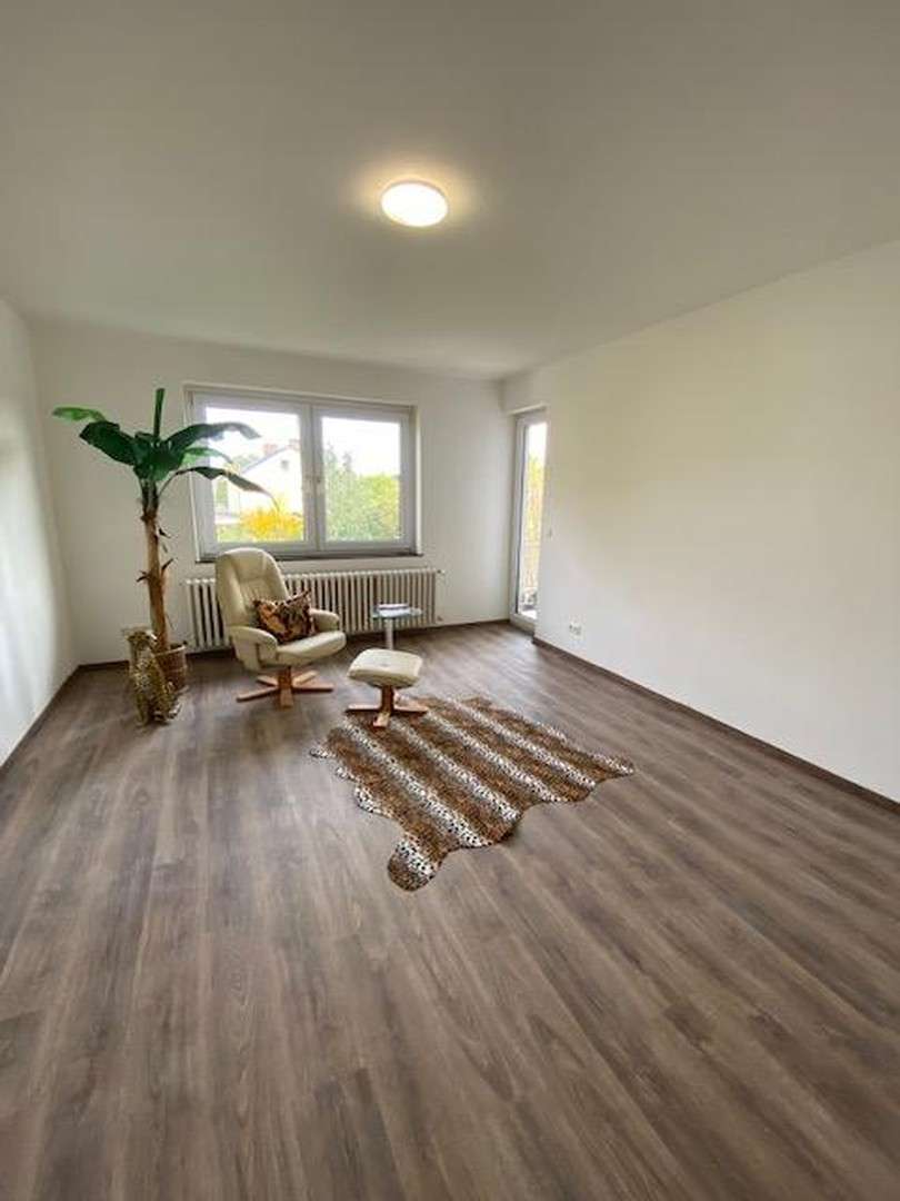 Wohnung zum Kaufen in Königsbrunn 279.000 € 71.2 m² 3 zimmer