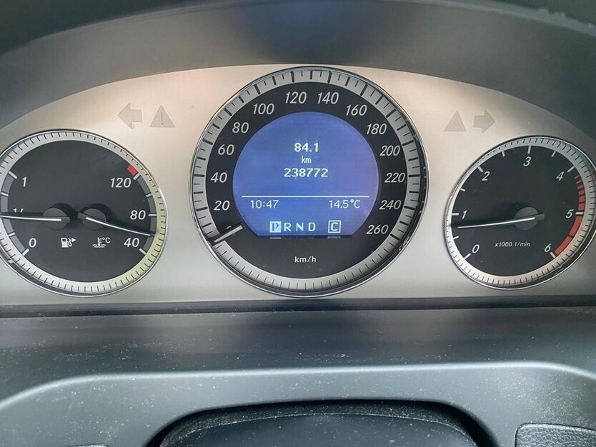 Mercedes-Benz C220 238.900 km 6.400 € Augsburg 86150