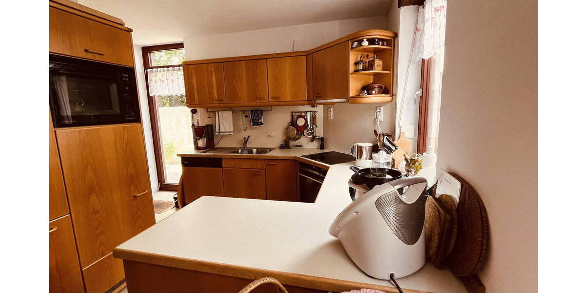 Einfamilienhaus Adelsried - 7 Zimmer, 230 m&sup2;, 749.000&euro; | Angebot:26657235