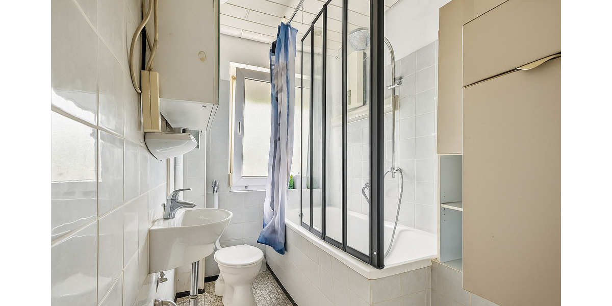 Charmantes Einfamilienhaus mit Potenzial: renovierungsbedürftig, aber sofort bewohnbar in Friedberg - Einfamilienhaus Friedberg | Angebot:25392907