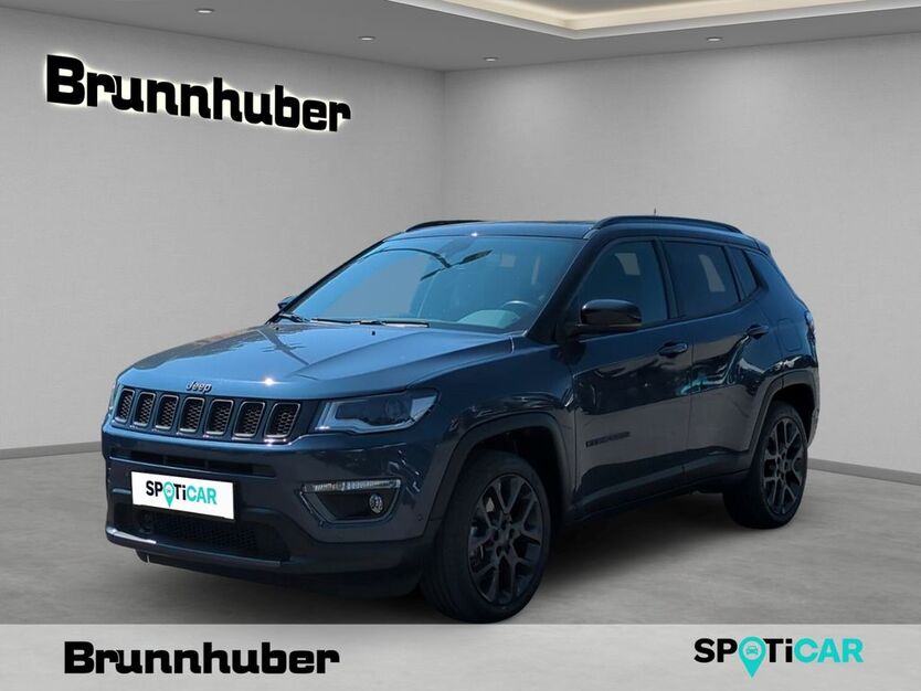 Jeep Compass 49.040 km 24.850 € Augsburg 86156