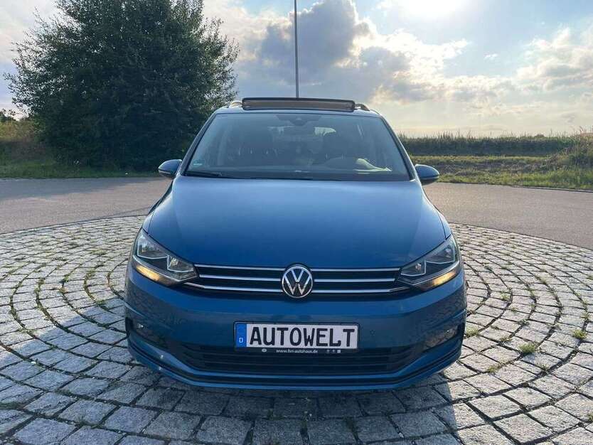 VW Touran 99.907 km 26.699 € freienried 86495