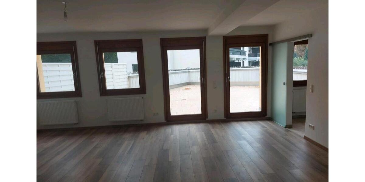 Etagenwohnung Diedorf - 3.5 Zimmer, 146 m&sup2;, 1.800&euro; | Angebot:26427266