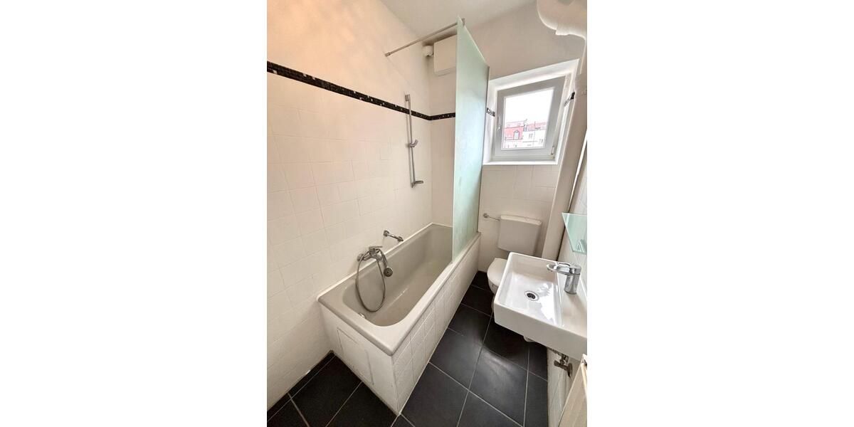 Etagenwohnung Augsburg Innenstadt - 3 Zimmer, 54 m&sup2;, 212.000&euro; | Angebot:27120290