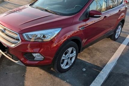 Ford Kuga 56.200 km 16.700 &euro; Königsbrunn 86343