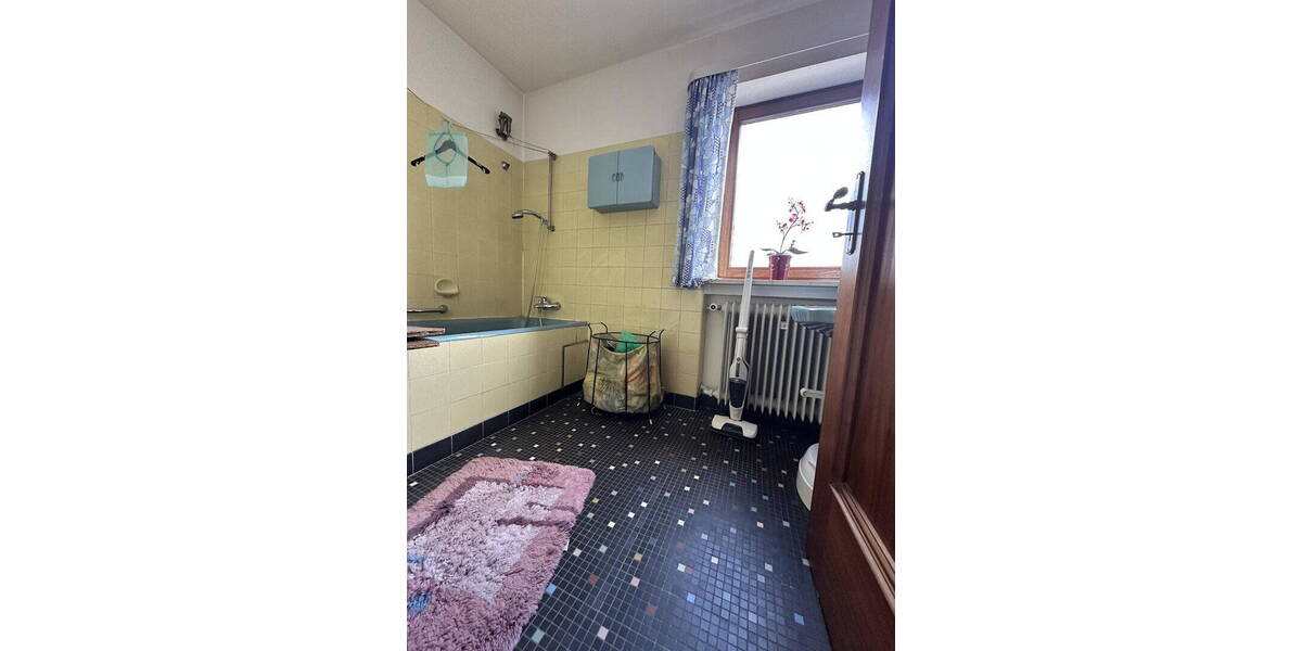Einfamilienhaus Augsburg Lechhausen - 7 Zimmer, 220 m&sup2;, 890.000&euro; | Angebot:26522237