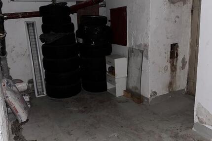 Lagerfläche 35qm inkl. Strom ab SOFORT!!! zimmer