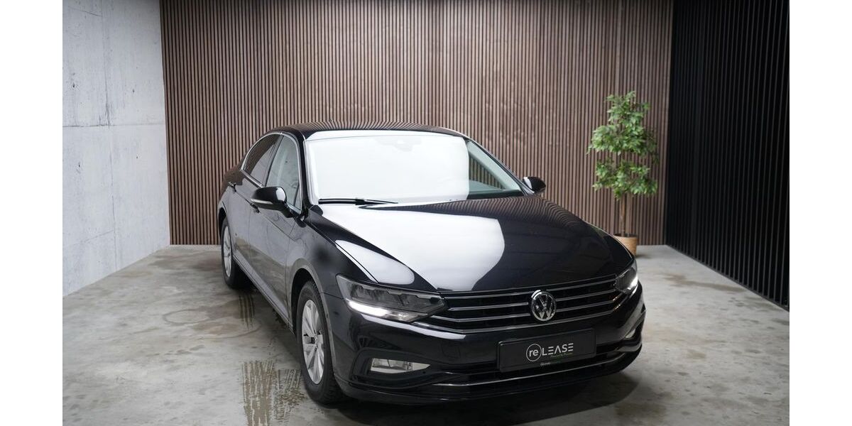 VW Passat 181.000 km 14.450 € Königsbrunn 86343