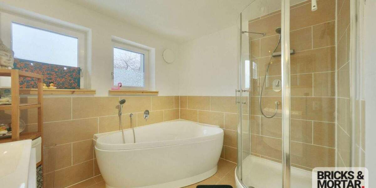 Einfamilienhaus Zusmarshausen / Gabelbach Gabelbach - 7 Zimmer, 309 m&sup2;, 799.000&euro; | Angebot:25676215