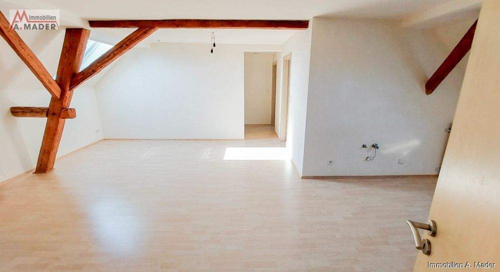 Etagenwohnung Pöttmes Stuben - 3 Zimmer, 75 m&sup2;, 675&euro; | Angebot:25214002