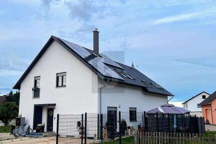 Haus Nordendorf - 4 Zimmer, 128 m&sup2;, 1.600&euro; | Angebot:27329216