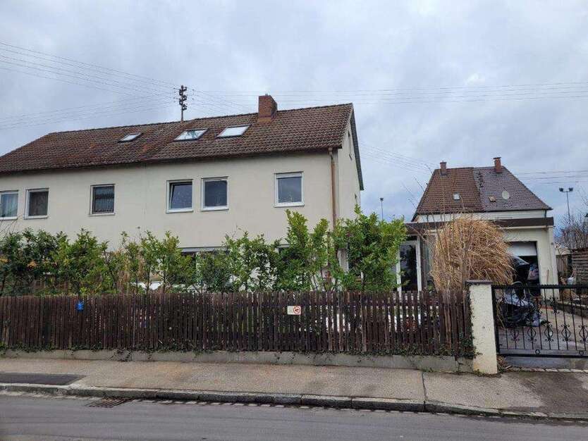 Haus zum Kaufen in Augsburg 450.000 € 130 m²