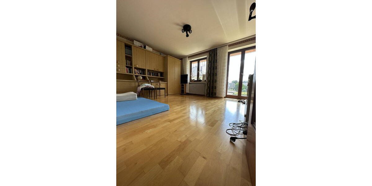 Einfamilienhaus Augsburg Lechhausen - 7 Zimmer, 220 m&sup2;, 890.000&euro; | Angebot:26522237