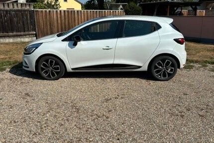 Renault Clio 90.300 km 7.950 &euro; Aichach 86551