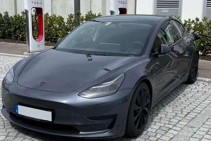 Tesla Model 3 106.996 km 19.990 € Friedberg 86316