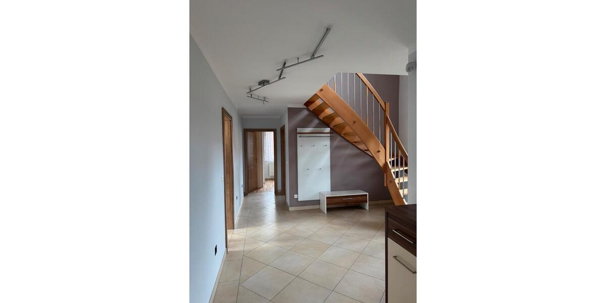 Maisonettenwohnung Aichach - 6 Zimmer, 186 m&sup2;, 2.550&euro; | Angebot:25332283