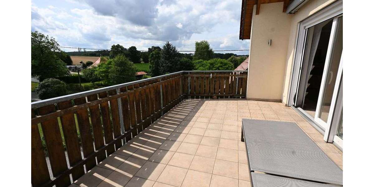 Etagenwohnung Laugna - 5 Zimmer, 140 m&sup2;, 950&euro; | Angebot:27022980