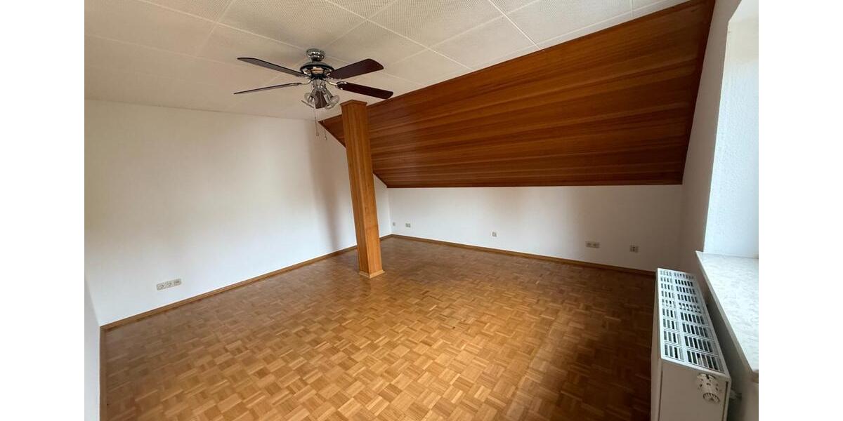 Dachgeschoßwohnung Neusäß - 1.5 Zimmer, 36 m&sup2;, 850&euro; | Angebot:25821308